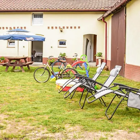 Apartment In With Wifi Dominikowo